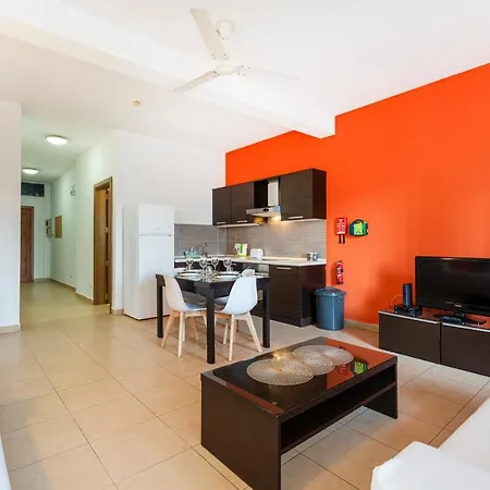 Lovely, Spacious High Floor In Pv & Ac By 360 Estates