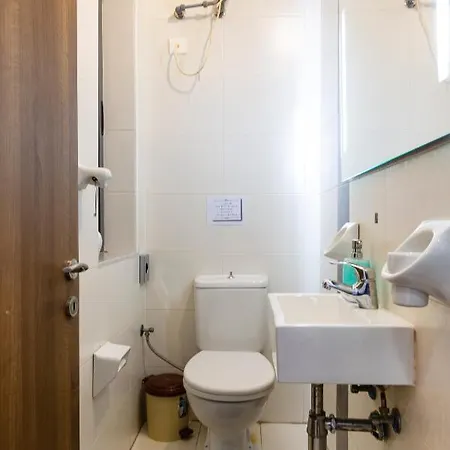 Lovely, Spacious High Floor In Pv & Ac By 360 Estates