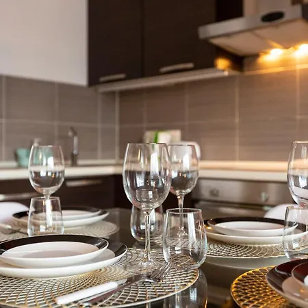 Lovely, Spacious High Floor In Pv & Ac By 360 Estates Apartament